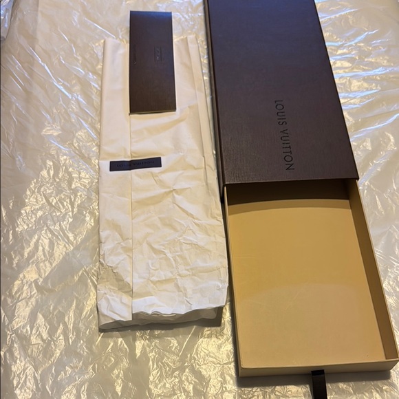 Louis Vuitton Brown Tie Box - Picture 3 of 11